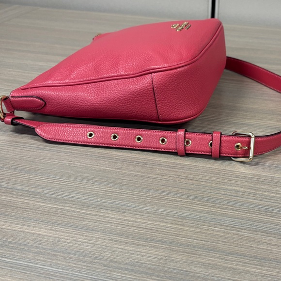 Coach Genuine Leather Crossbody Bag EXCELLENT CONDITION - Picture 3 of 14